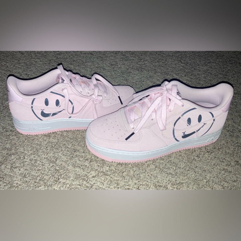 Nike Air Force One low “ have a nice day” pink